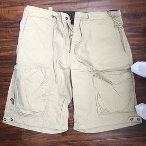 Gap cargo shorts